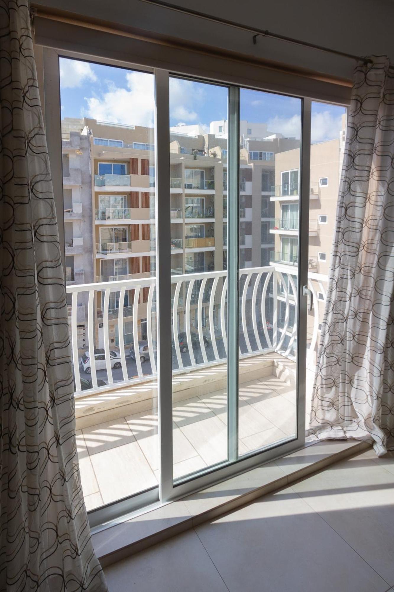 Modern & Central 2 Bedroom & 2 Bathrooms Apartment Msida Exterior foto
